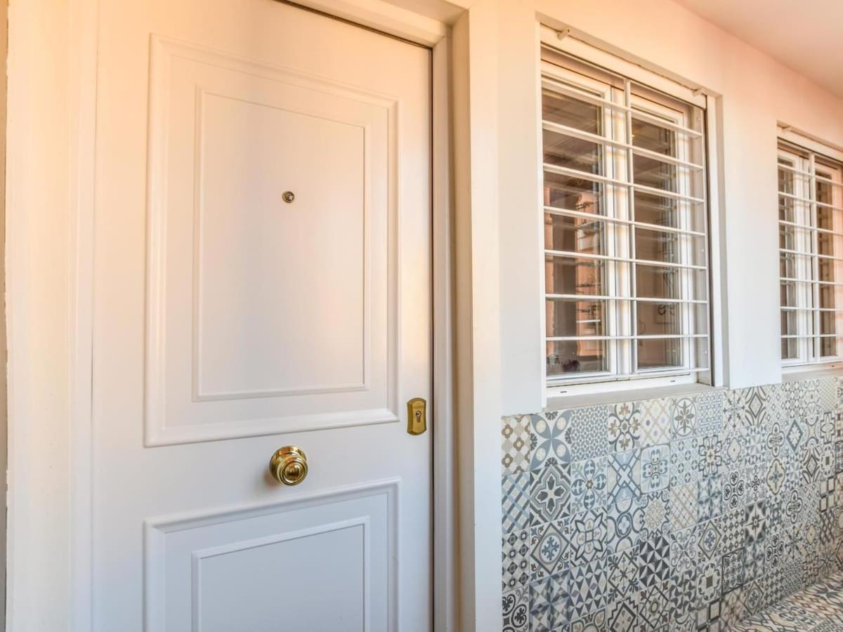 Apartamento En La Plaza De Lavapies Para 4 Personas Madrid Extérieur photo